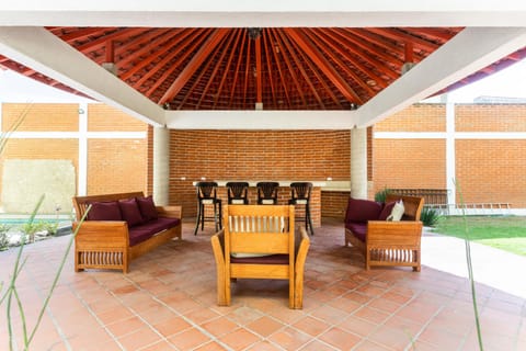 Capital O Hotel Emperadores Inn, Atlixco Hotel in Atlixco