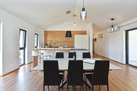 Villa 2044 Resort in Pula