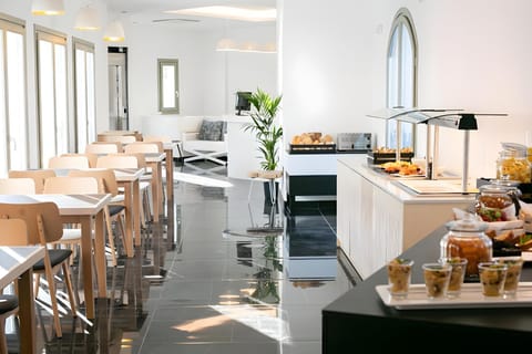 Kallos Imar Hotel in Mesaria