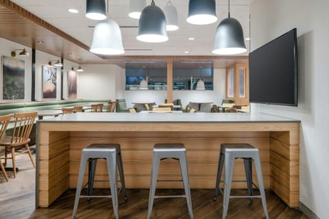 Fairfield by Marriott Inn & Suites Albertville Hotel in Guntersville Lake