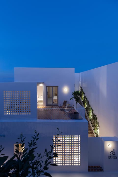 Ethos Vegan Suites Hotel in Thera