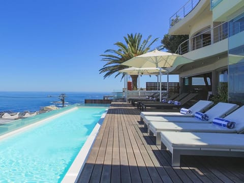 Villa Dolce Vita Hotel in Camps Bay