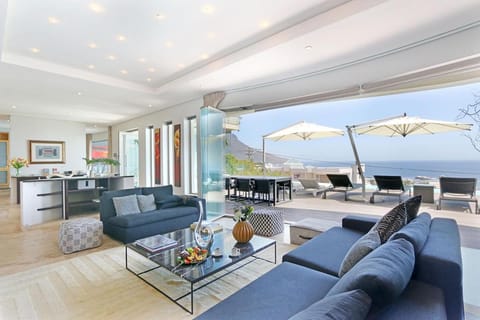Villa Dolce Vita Hotel in Camps Bay