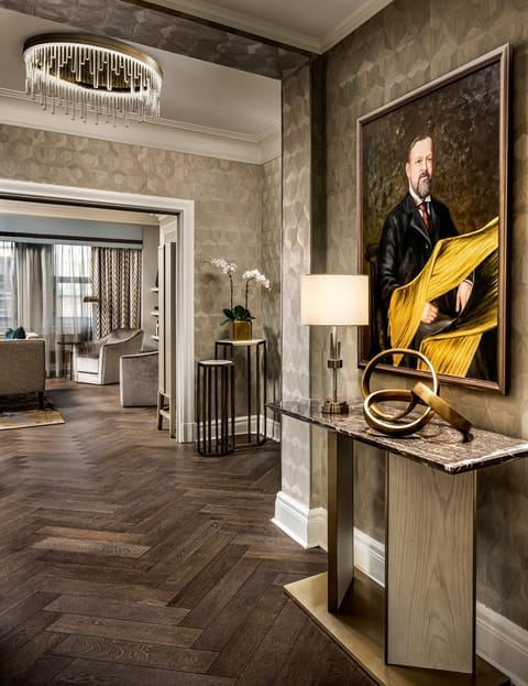 Fairmont Château Laurier Hotel in Downtown