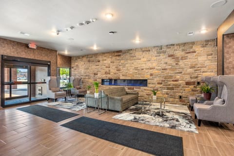 Cobblestone Hotel & Suites - De Pere Hotel in Ashwaubenon