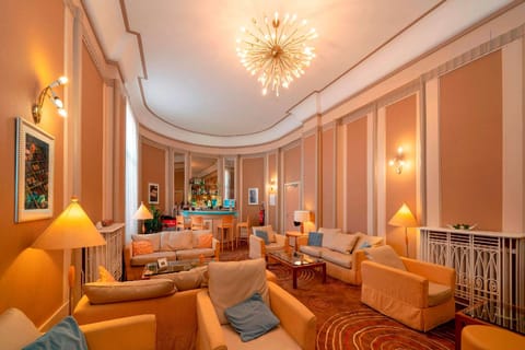 Meeting room(s)