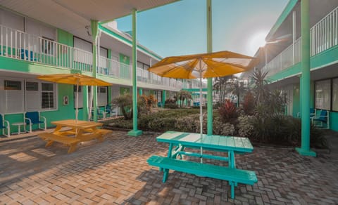 Thunderbird Beach Resort Hotel in Treasure Island