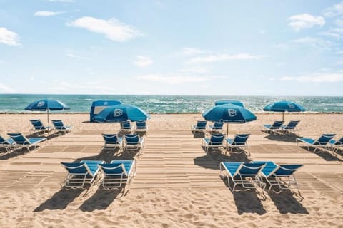 Waldorf Towers South Beach Hotel in Flamingo Lummus