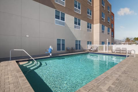 Holiday Inn Express & Suites West Melbourne By IHG Hotel in West Melbourne