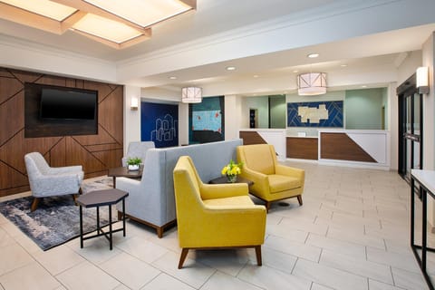 Holiday Inn Express & Suites Sioux Falls Southwest By IHG Hotel in Sioux Falls