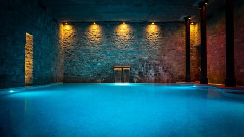 Hot spring bath