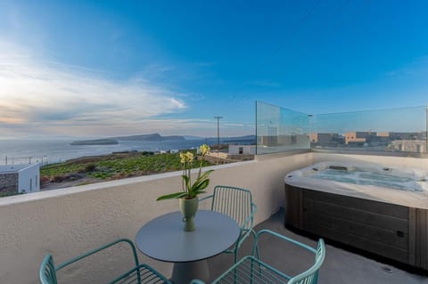 Symmetry Suites Hotel in Santorini