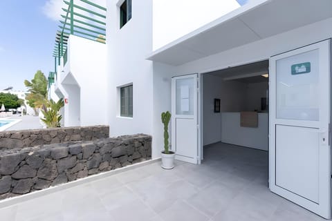 Apartamentos Aloe Apartment hotel in Puerto del Carmen