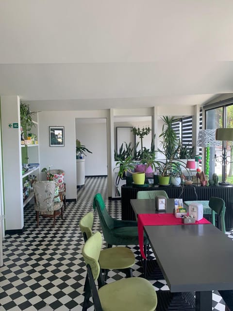 Bar/lounge
