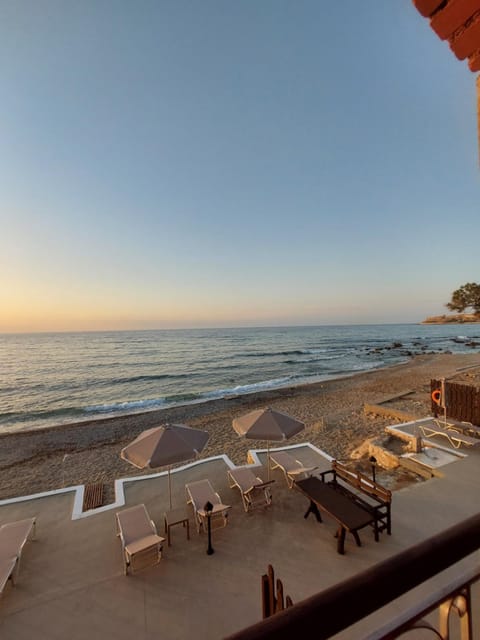 Volakas Seafront Suites Resort in Rethymno