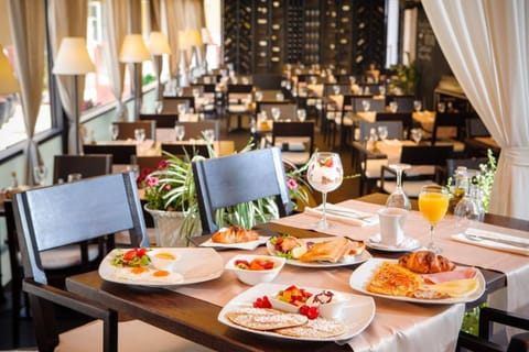 Riva City Rooms Apartment hotel in Split