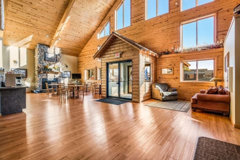 Econo Lodge Rice Lake Hotel in Rice Lake