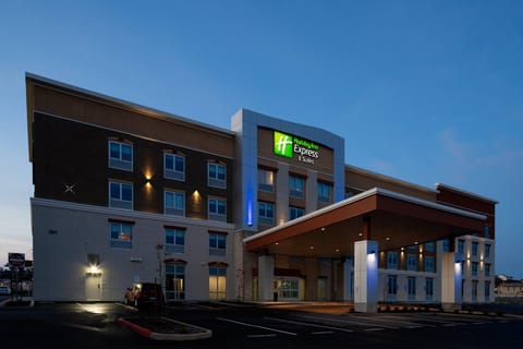 Holiday Inn Express And Suites Hollister By IHG Hotel in Hollister