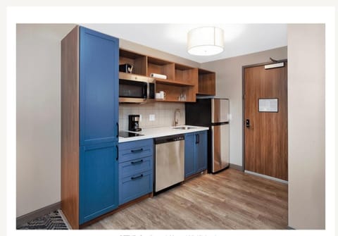 Candlewood Suites Detroit Sterling Heights By IHG Hotel in Clinton Township