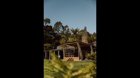 Tullah Lakeside Lodge Motel in Tasmania