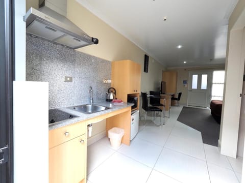 Ulster Lodge Motel Motel in Hamilton