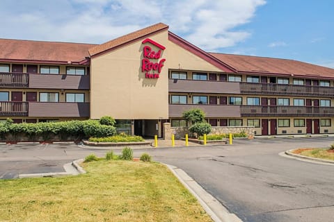 Red Oak Inn Southfield - Detroit Hotel in Southfield
