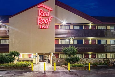 Red Oak Inn Southfield - Detroit Hotel in Southfield