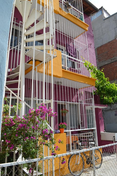 Shantihome Hostel Izmir Hostel in Izmir