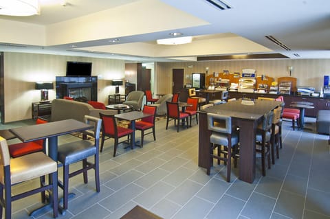 Holiday Inn Express & Suites Jackson/Pearl International Airport By IHG Hotel in Richland