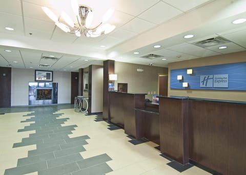 Holiday Inn Express & Suites Jackson/Pearl International Airport By IHG Hotel in Richland