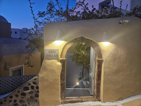 Ersi Villas Resort in Thera