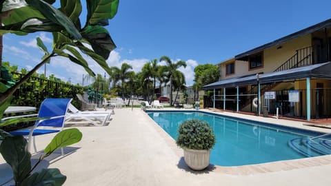 Sunny Palms Inn Hotel in Lantana