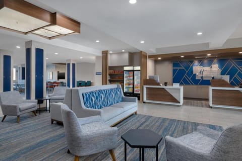 Holiday Inn Express Hotel & Suites Prattville South By IHG Hotel in Millbrook