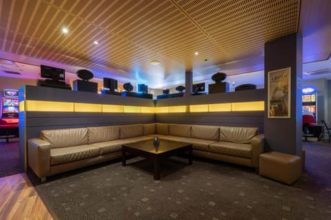 The Bridge Hotel Motel in Smithton