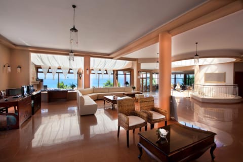 Alia Palace Hotel & Villas Hotel in Halkidiki