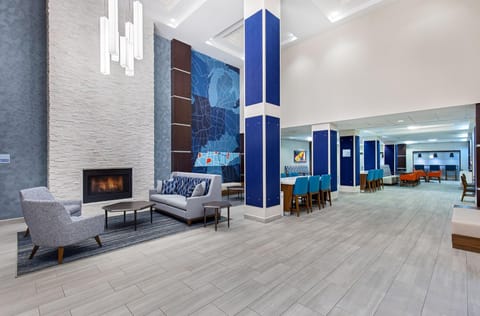 Holiday Inn Express & Suites - Cleveland Northwest By IHG Hotel in Cleveland