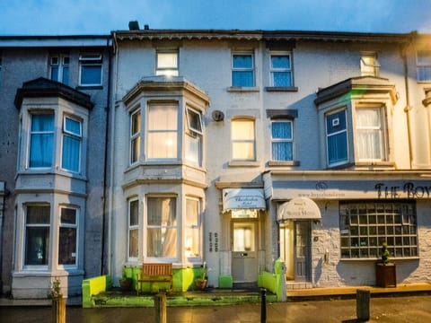 Chesterton Hotel, Blackpool South Shore Hotel in Blackpool