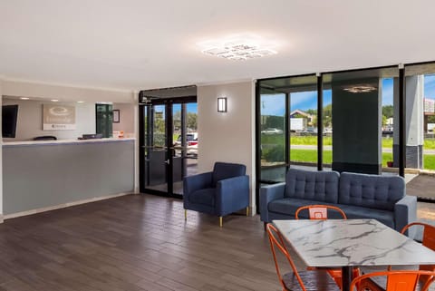 Econo Lodge Mobile Airport Blvd. Hotel in Mobile