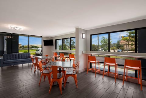 Econo Lodge Mobile Airport Blvd. Hotel in Mobile