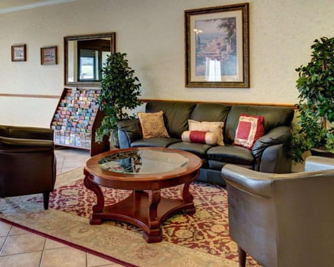 Quality Inn & Suites Glen Rose Hotel in Glen Rose