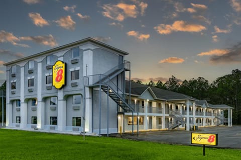 Super 8 by Wyndham Moss Point Hotel in Moss Point