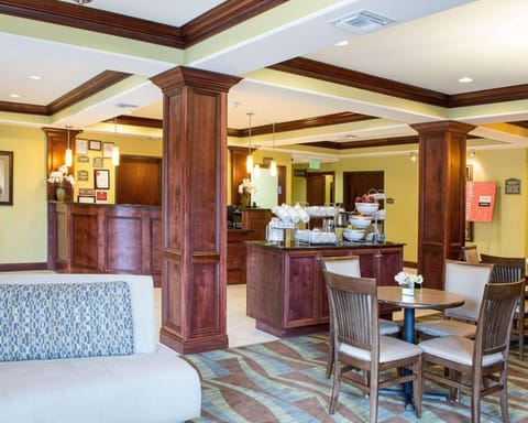 Comfort Suites Harvey - New Orleans West Hotel in Gretna