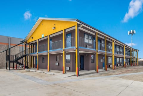 Scottish Inns Carrollton TX                                                           Motel in Carrollton