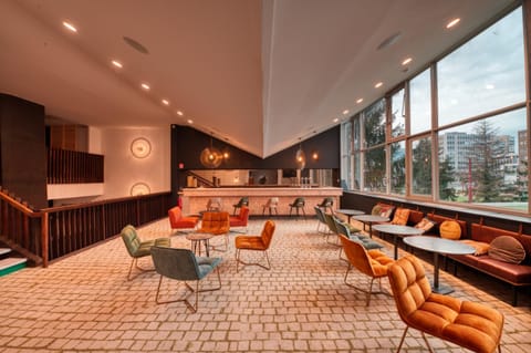 Shared lounge/TV area
