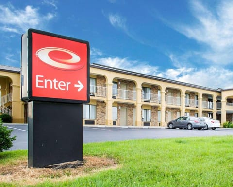 Econo Lodge Franklin South Hotel in Tennessee