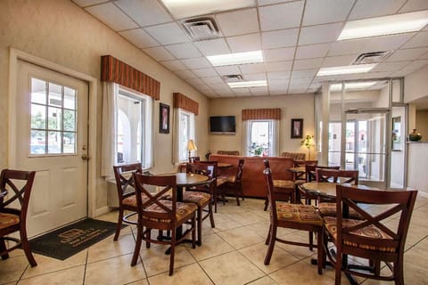 Quality Inn & Suites Covington Hotel in Tennessee