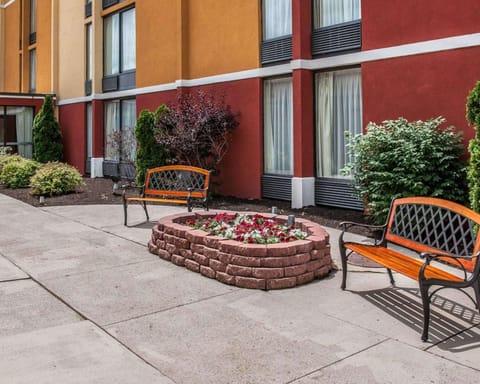 Quality Inn Terre Haute University Area Hotel in Terre Haute