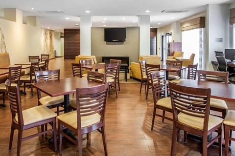 Sleep Inn & Suites Grand Forks Near Alerus Center Hotel in Grand Forks