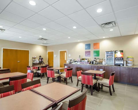 Comfort Inn Louisville Southwest Hotel in Shively