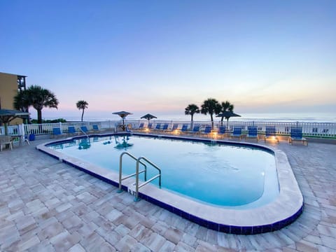 Ocean Court Beachfront Hotel Hotel in Daytona Beach Shores